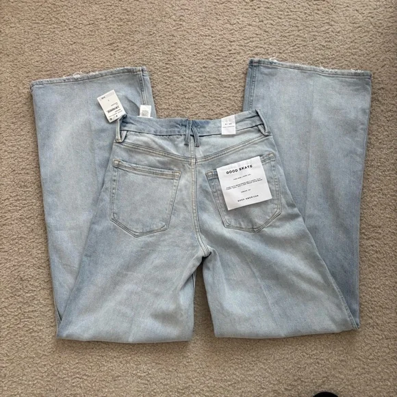 Good American - Good Skate Wide Leg Jeans - Picture 4 of 4
